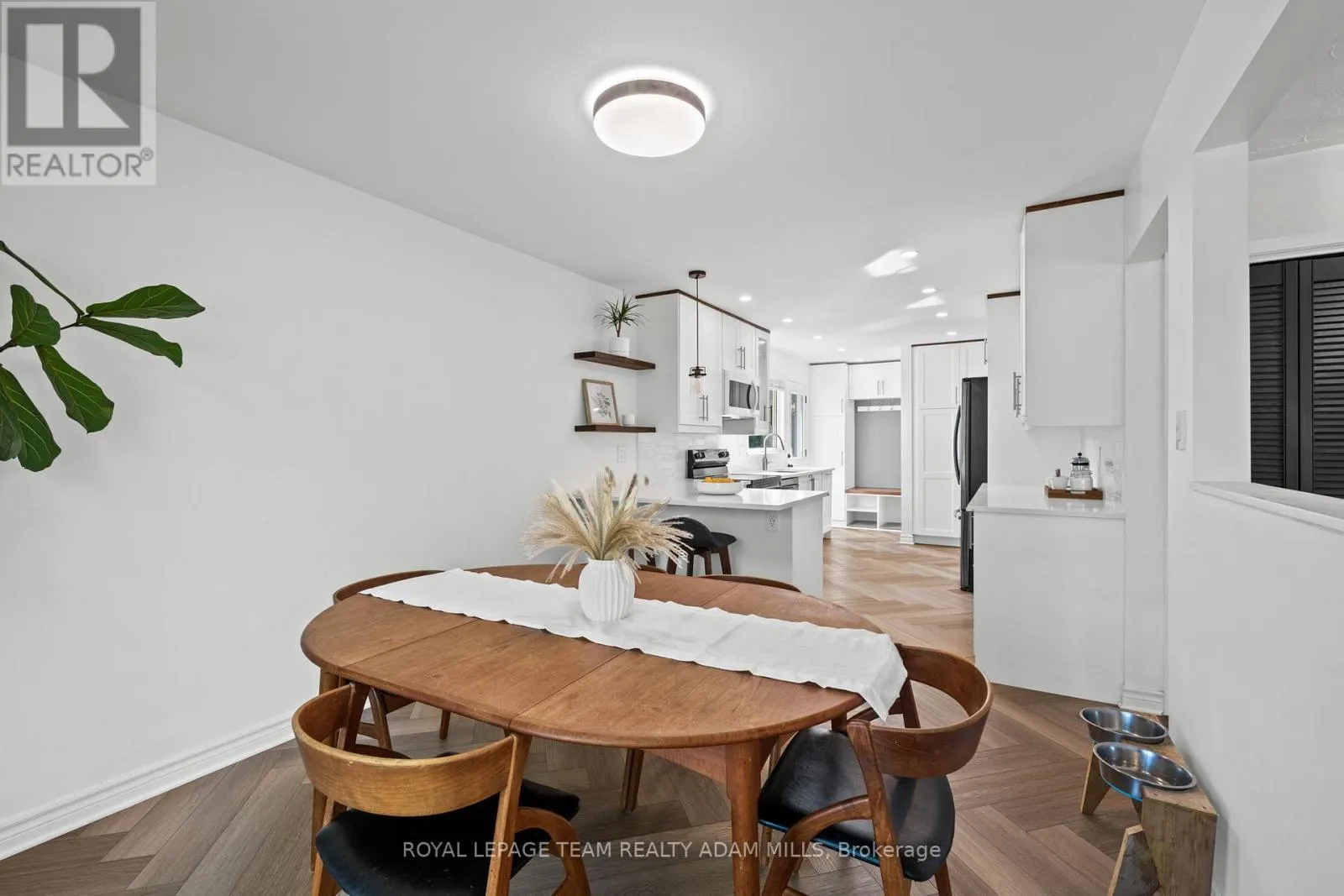 1095 BOUCHER CRESCENT