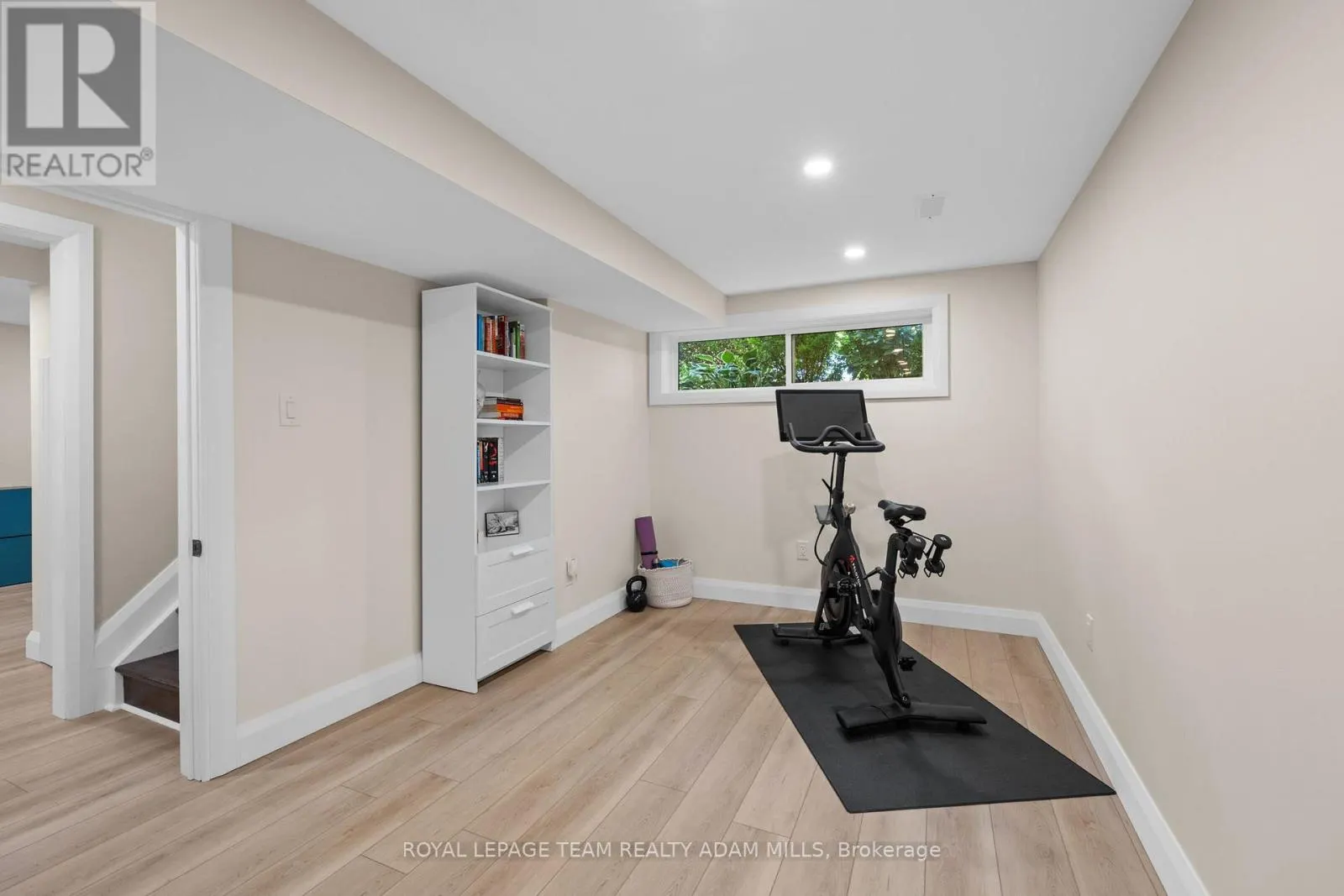 1095 BOUCHER CRESCENT