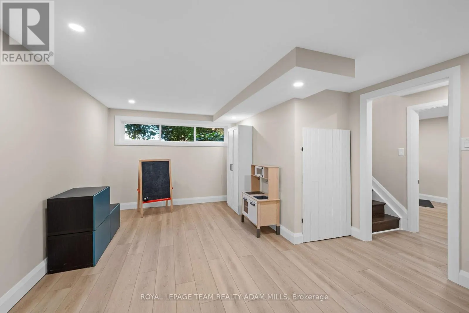 1095 BOUCHER CRESCENT