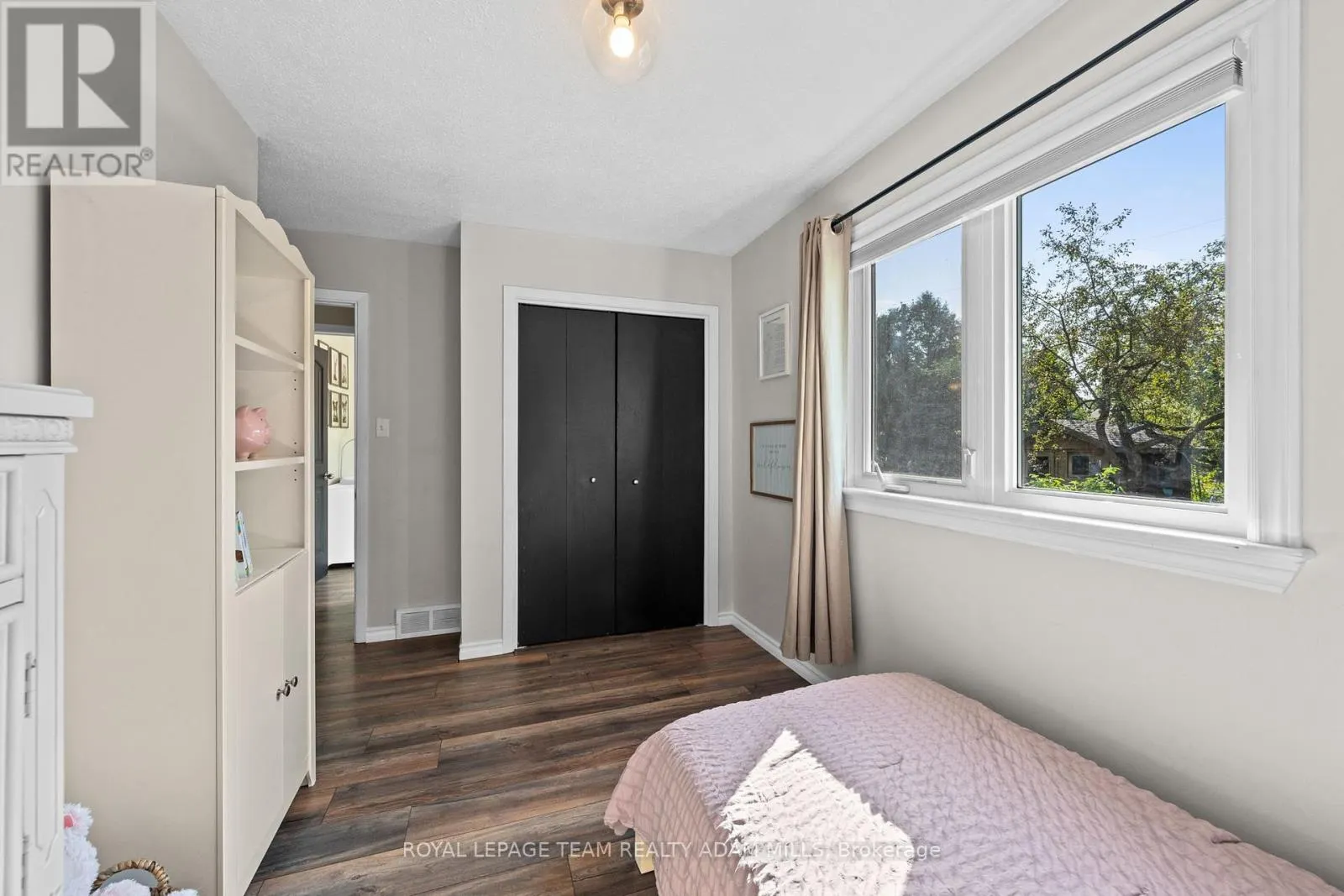 1095 BOUCHER CRESCENT