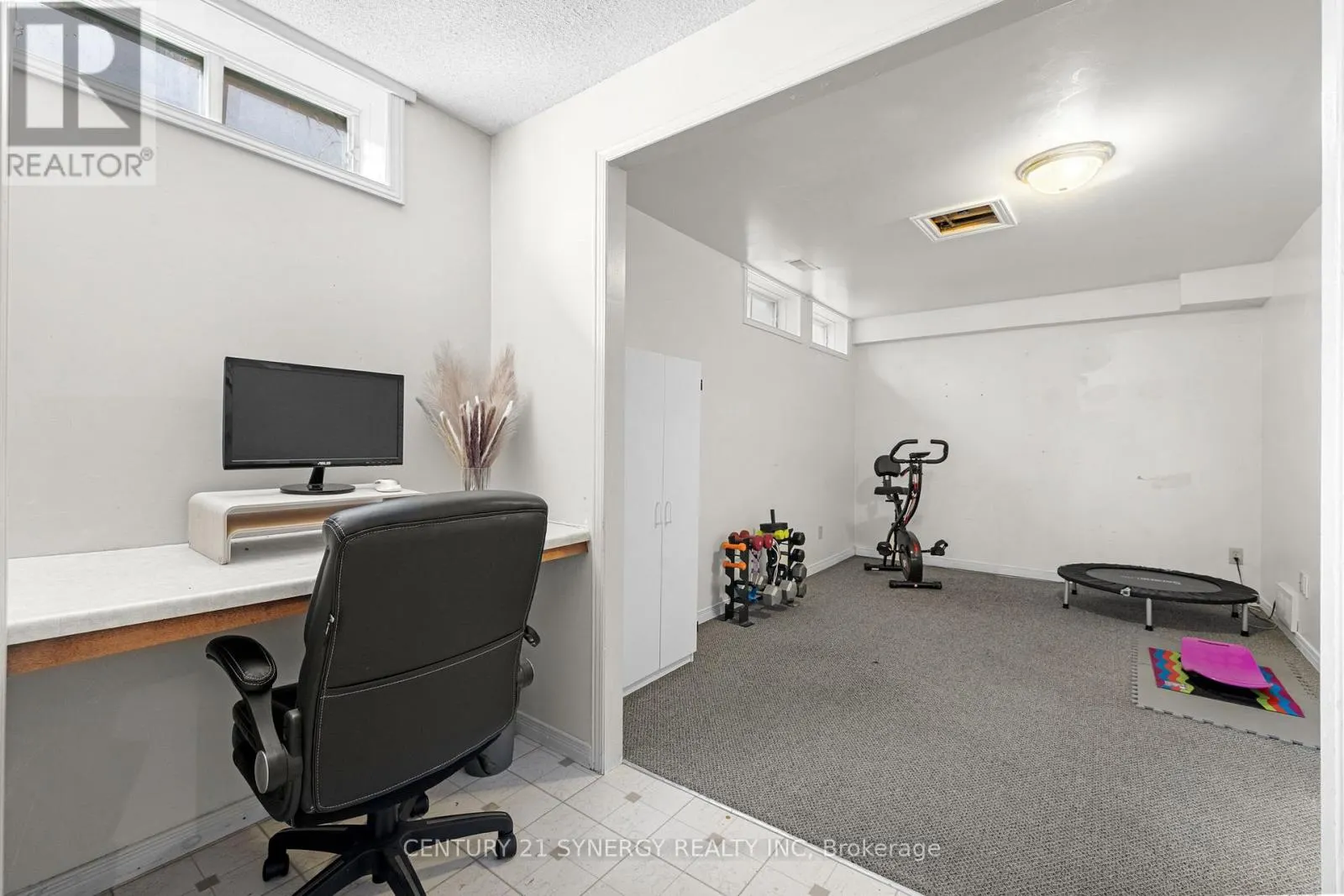 2034 FRANK BENDER STREET