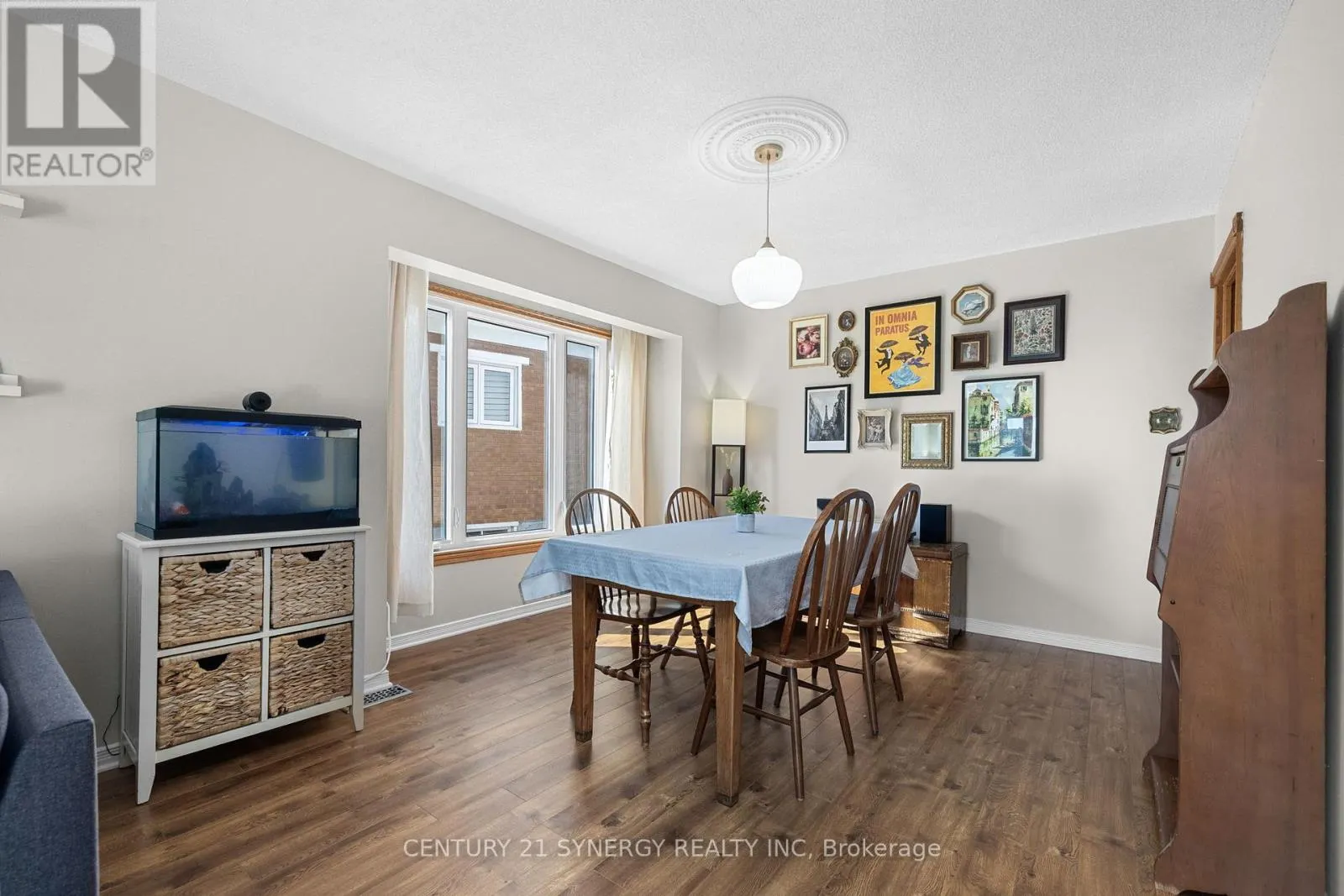 2034 FRANK BENDER STREET