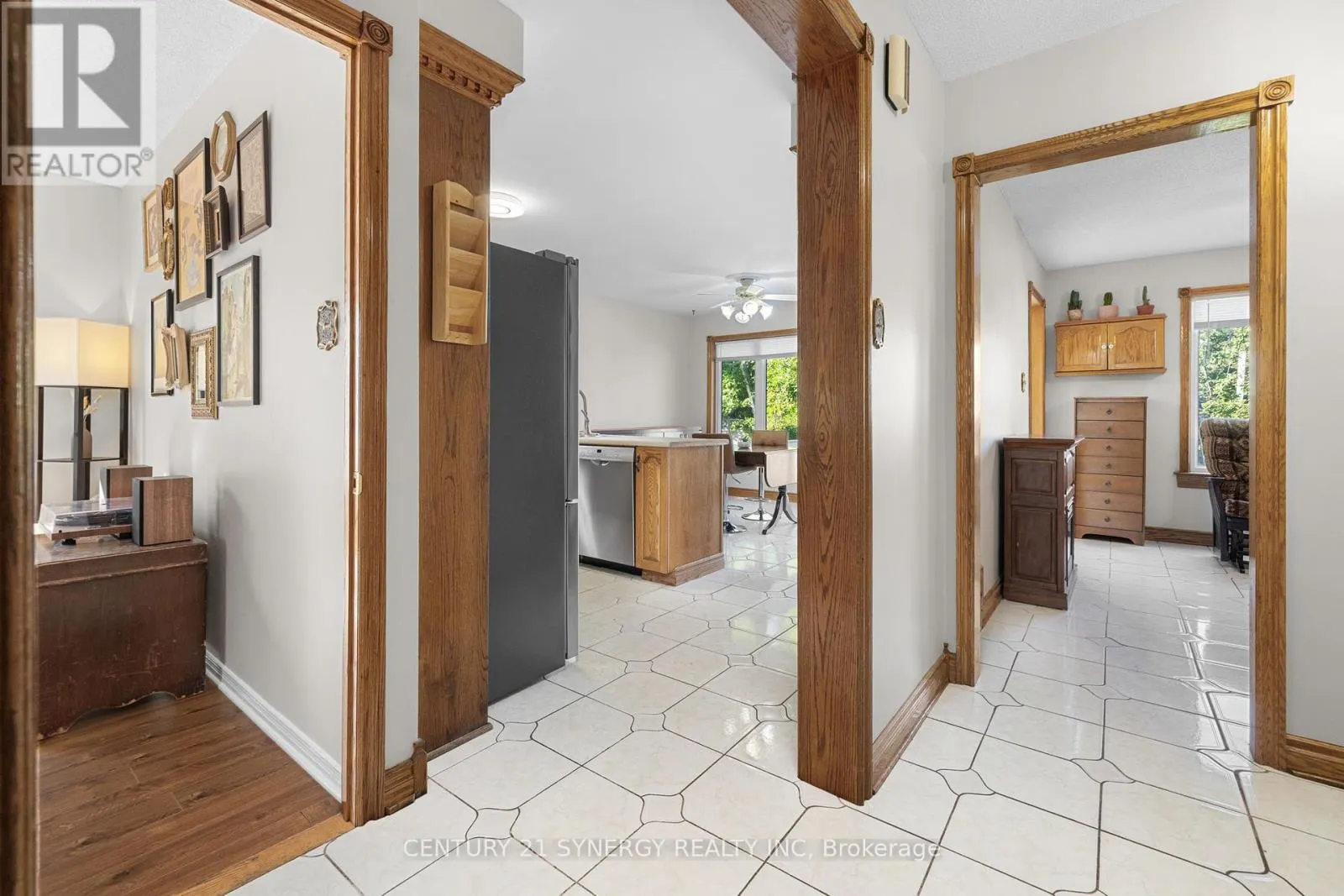 2034 FRANK BENDER STREET