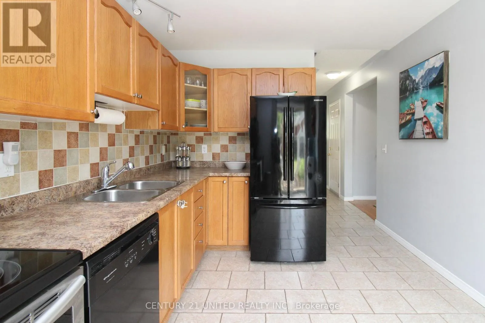 351 SPILLSBURY DRIVE