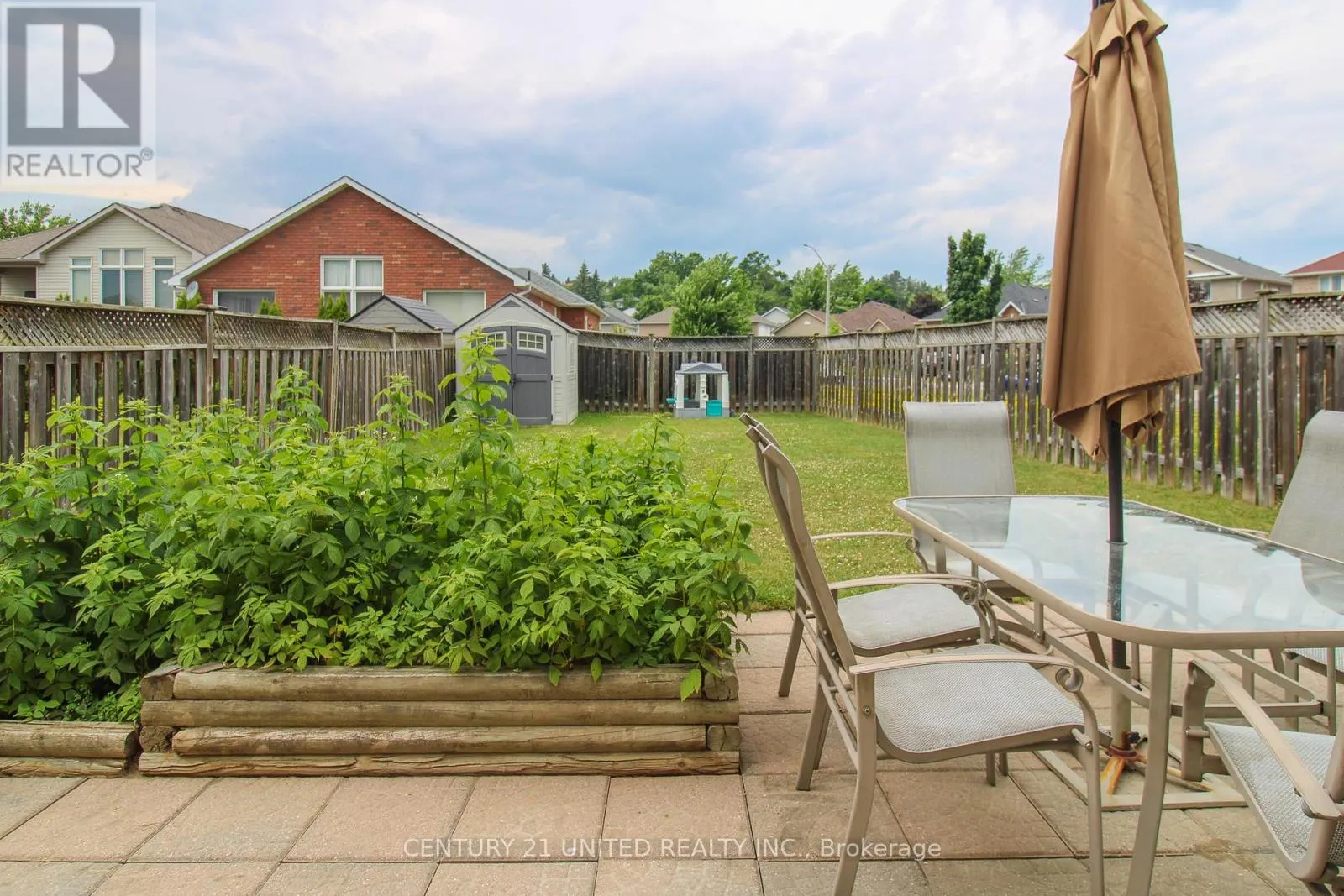 351 SPILLSBURY DRIVE