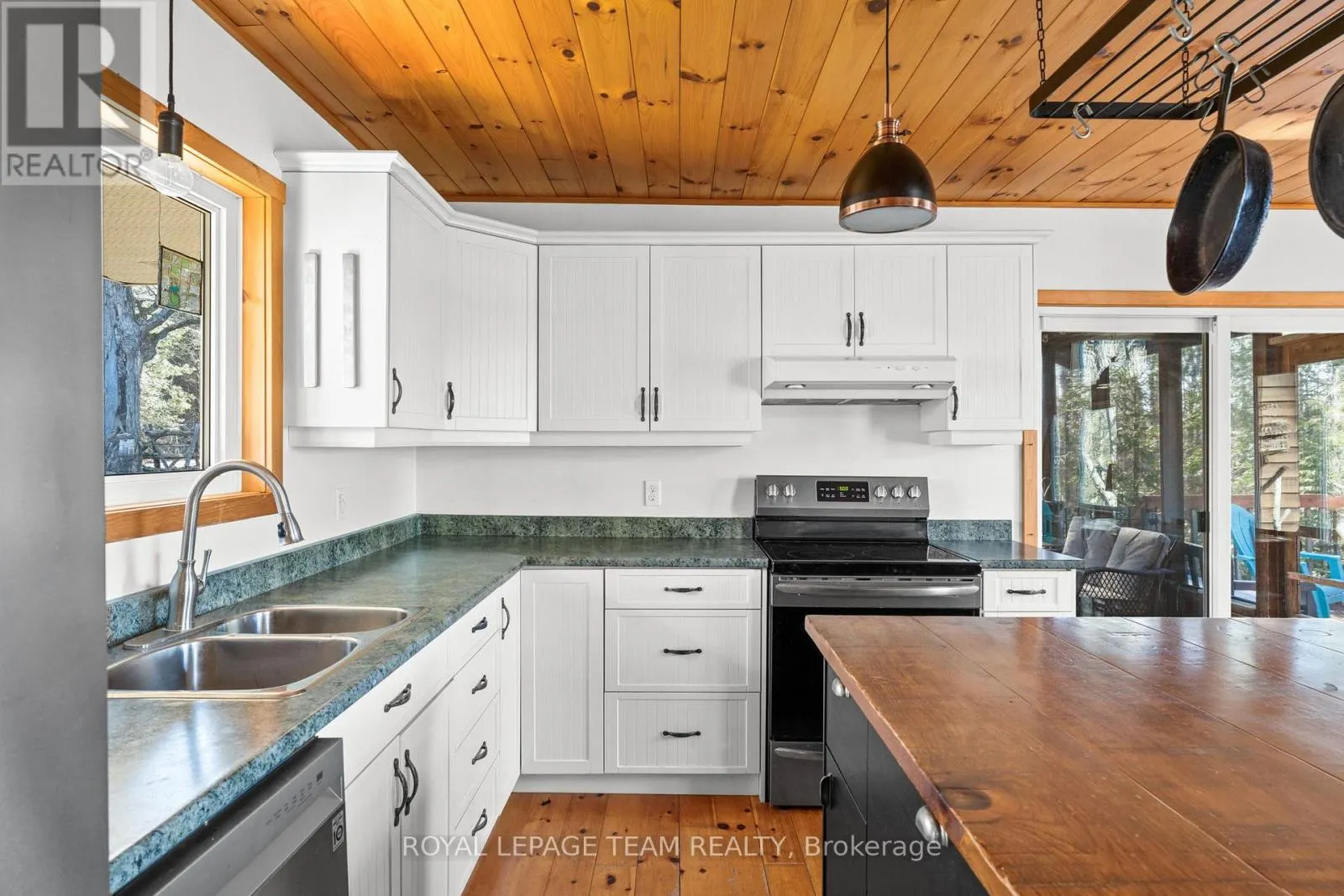 510 31A CLEAR LAKE LANE