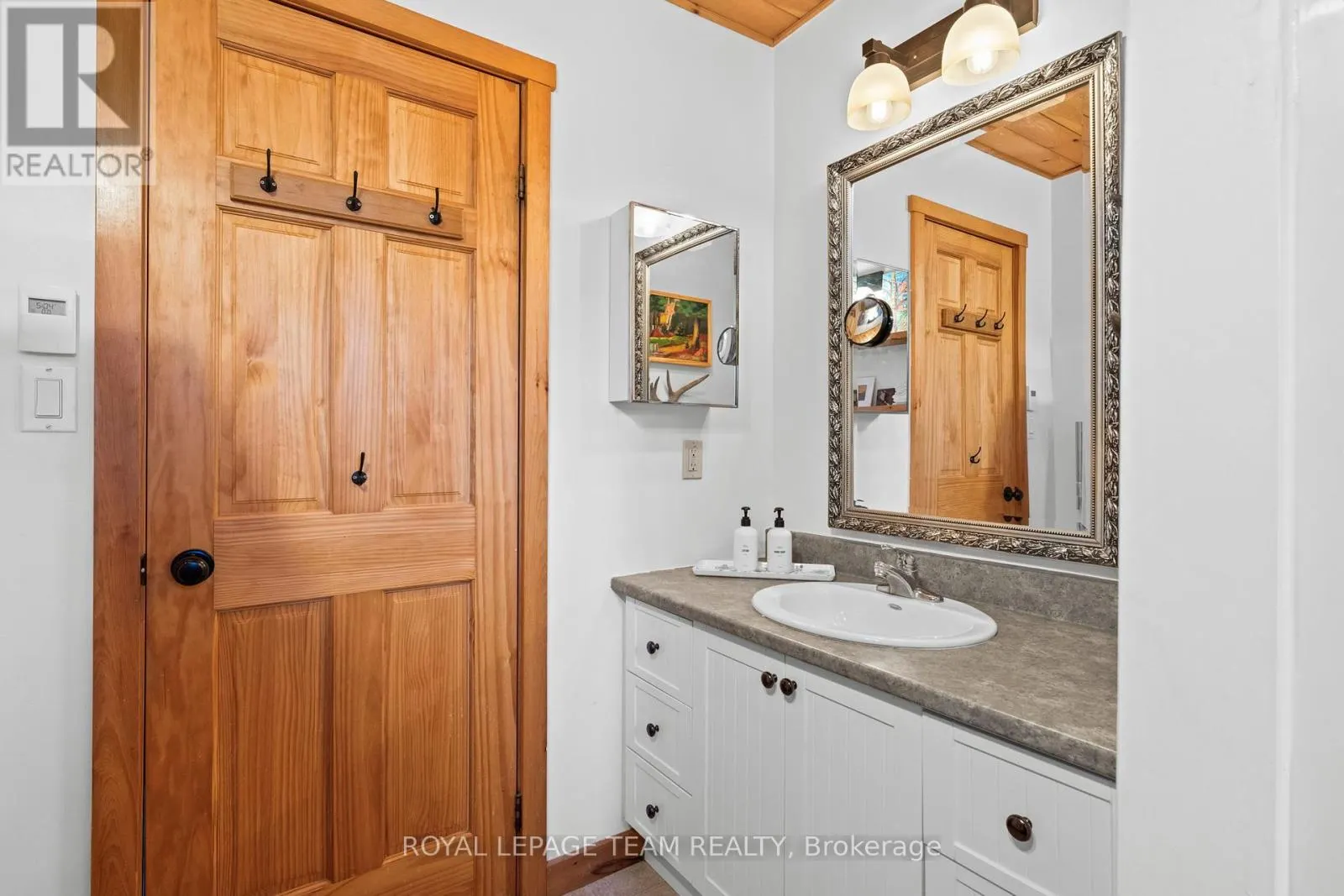510 31A CLEAR LAKE LANE
