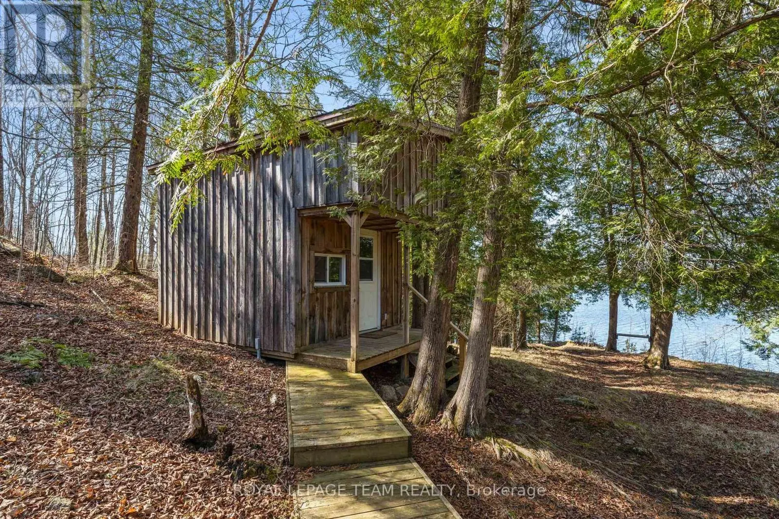 510 31A CLEAR LAKE LANE