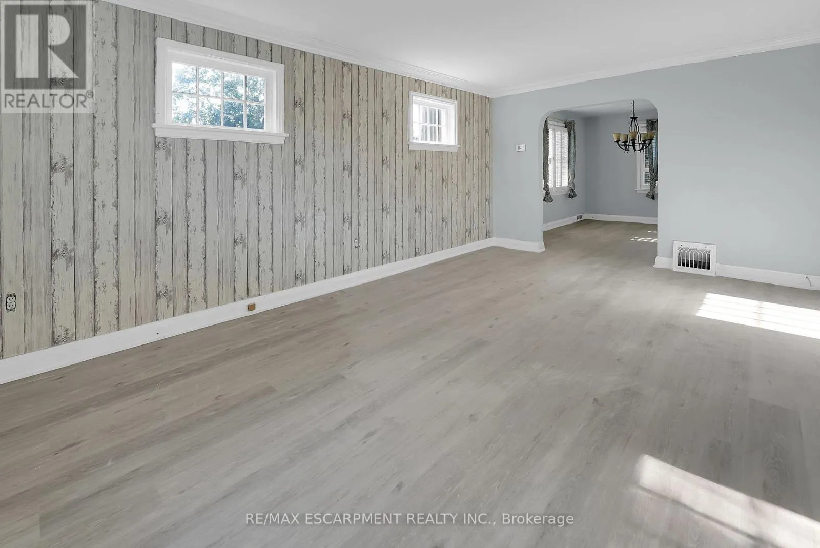 9 ARLINGTON AVENUE