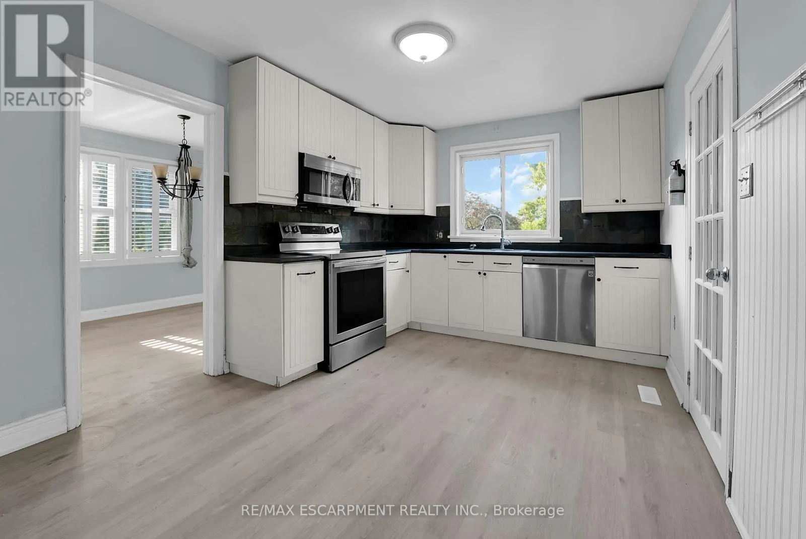 9 ARLINGTON AVENUE