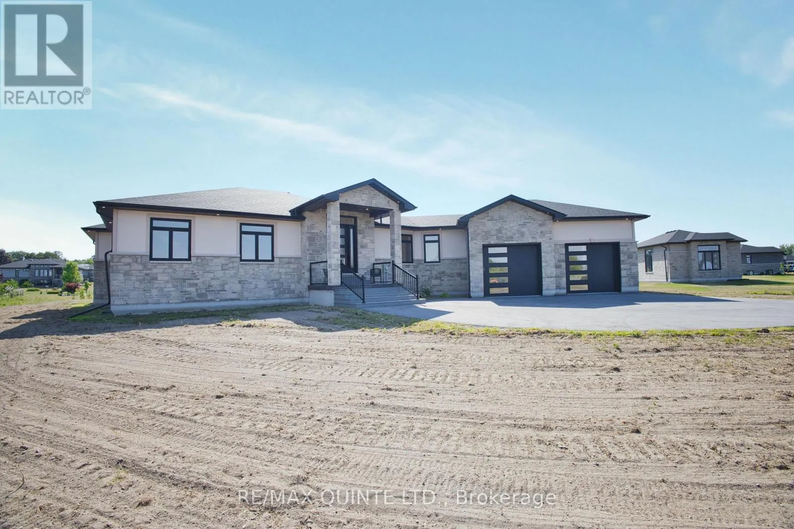 76 NAVIGATION DRIVE