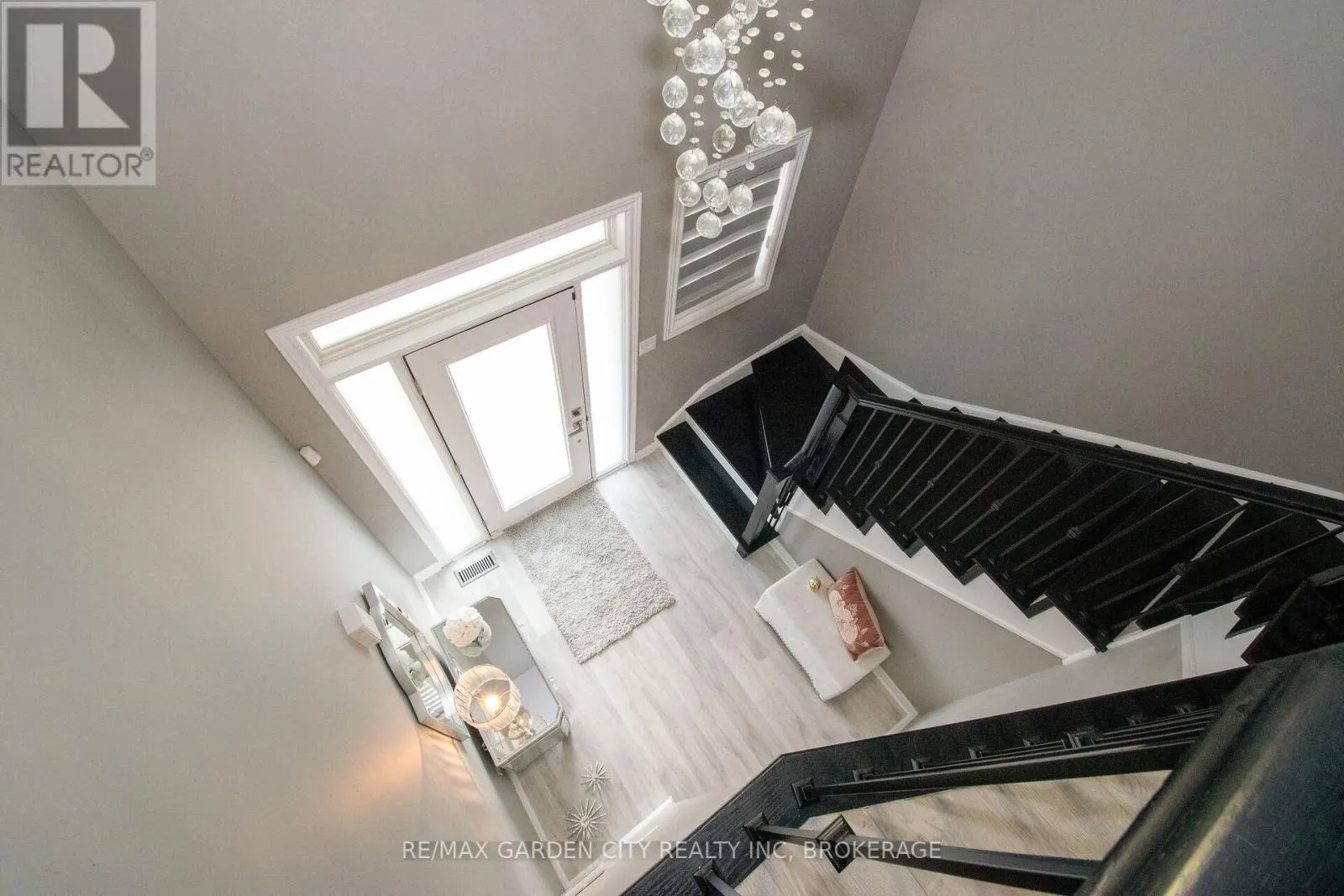 229 SHOREVIEW DRIVE