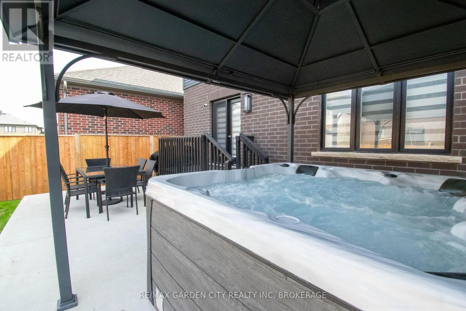 229 SHOREVIEW DRIVE