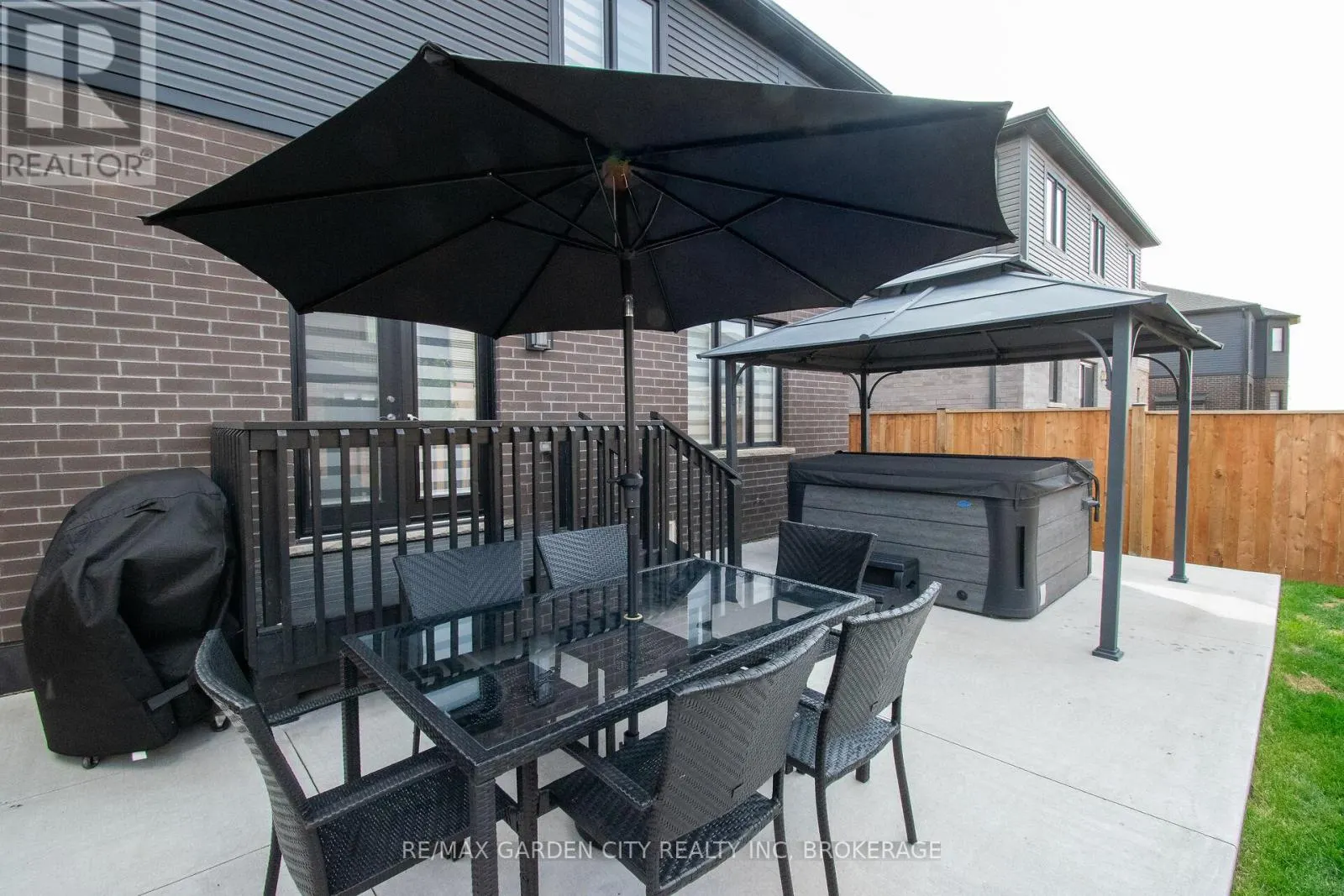 229 SHOREVIEW DRIVE