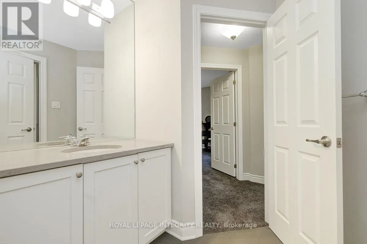 547 PARADE DRIVE
