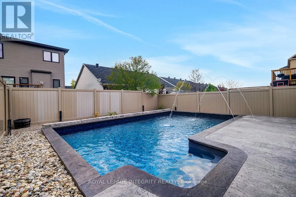 547 PARADE DRIVE