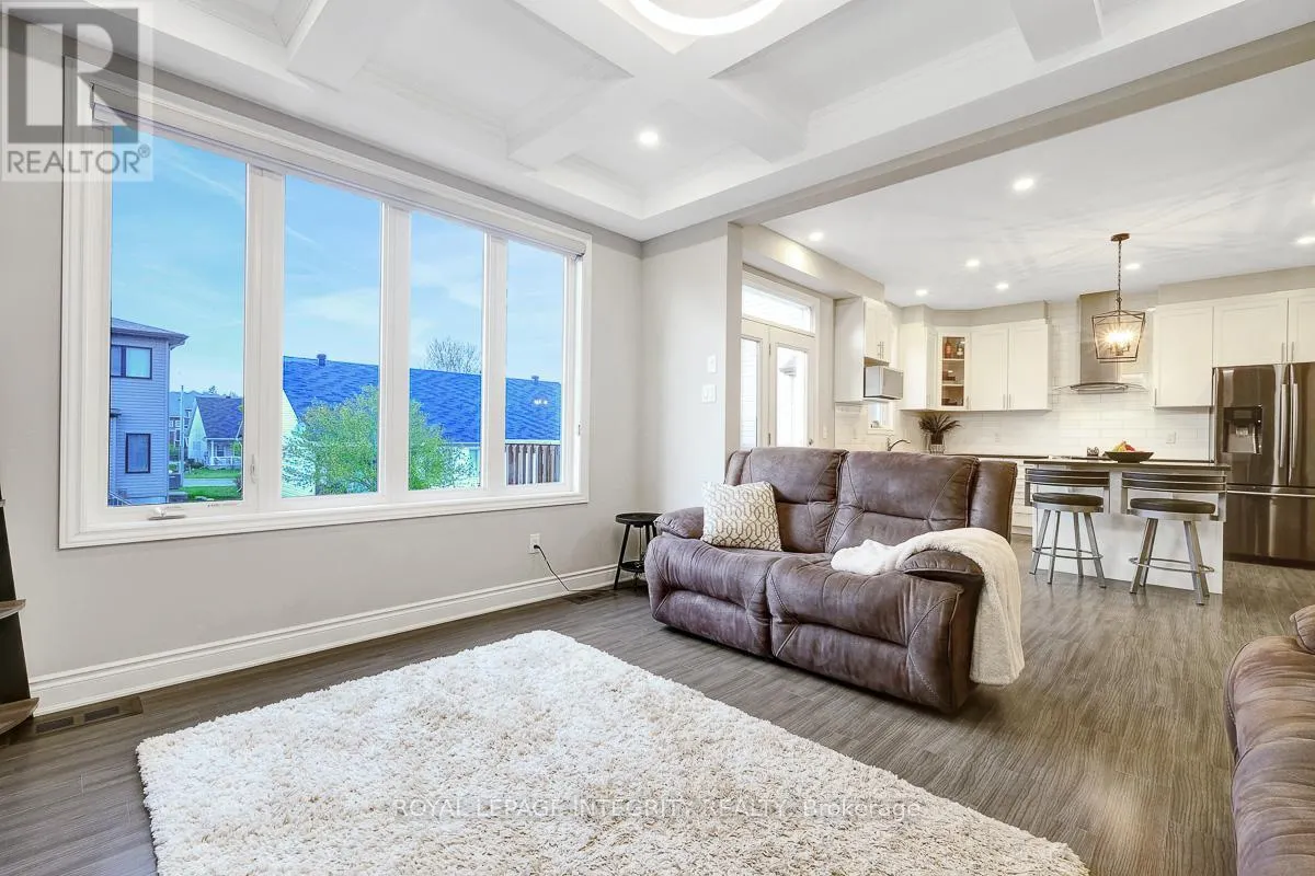 547 PARADE DRIVE