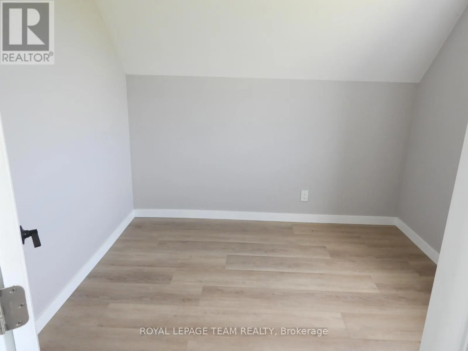 1133 12TH CONCESSION S ROAD S