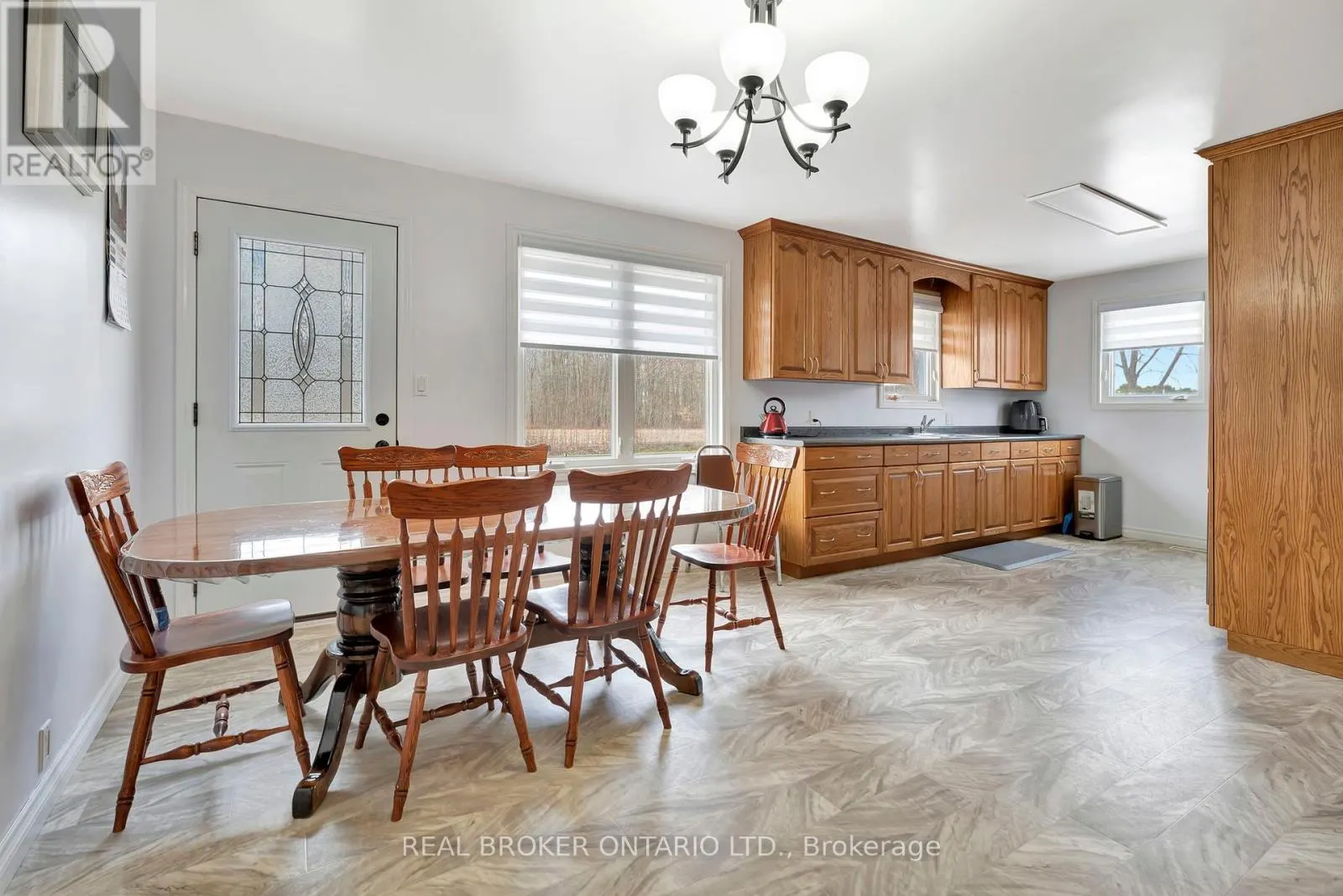 1684 HAZEN ROAD