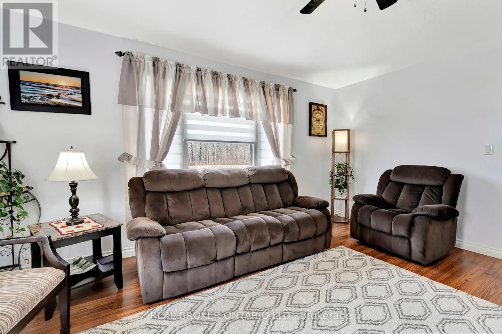 1684 HAZEN ROAD
