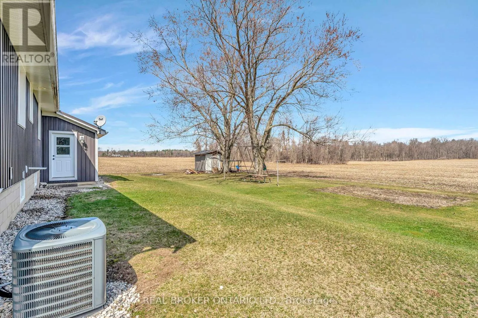 1684 HAZEN ROAD