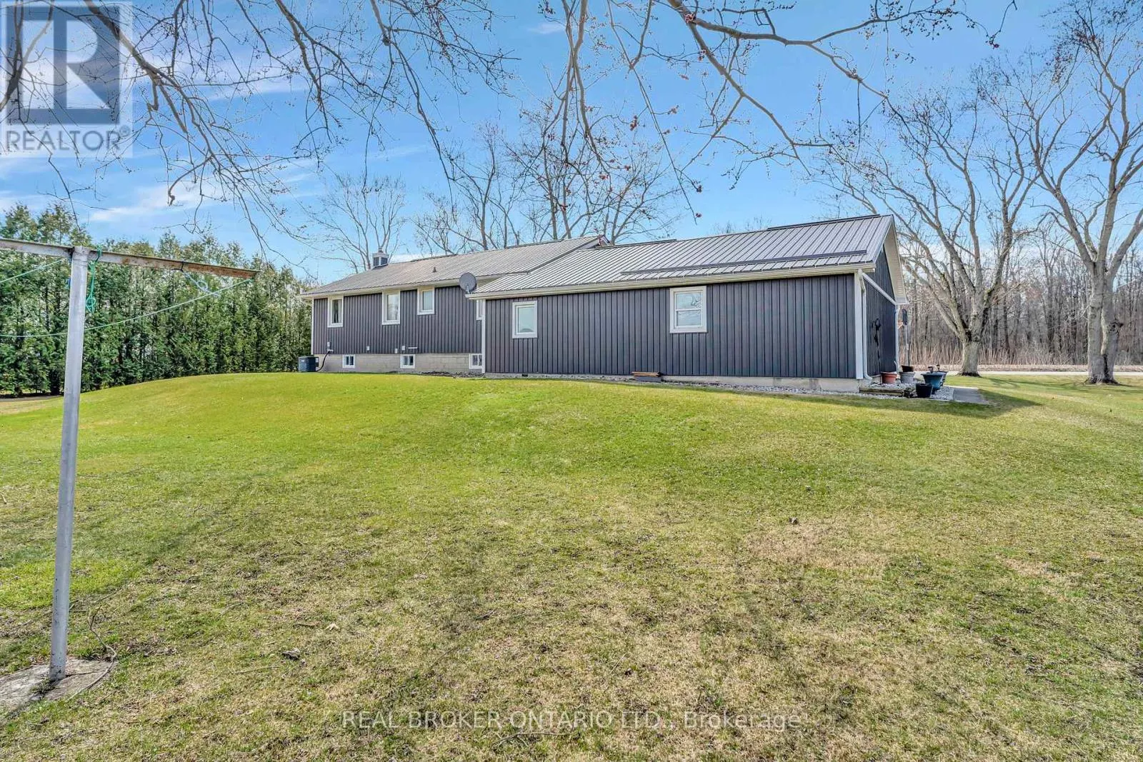 1684 HAZEN ROAD