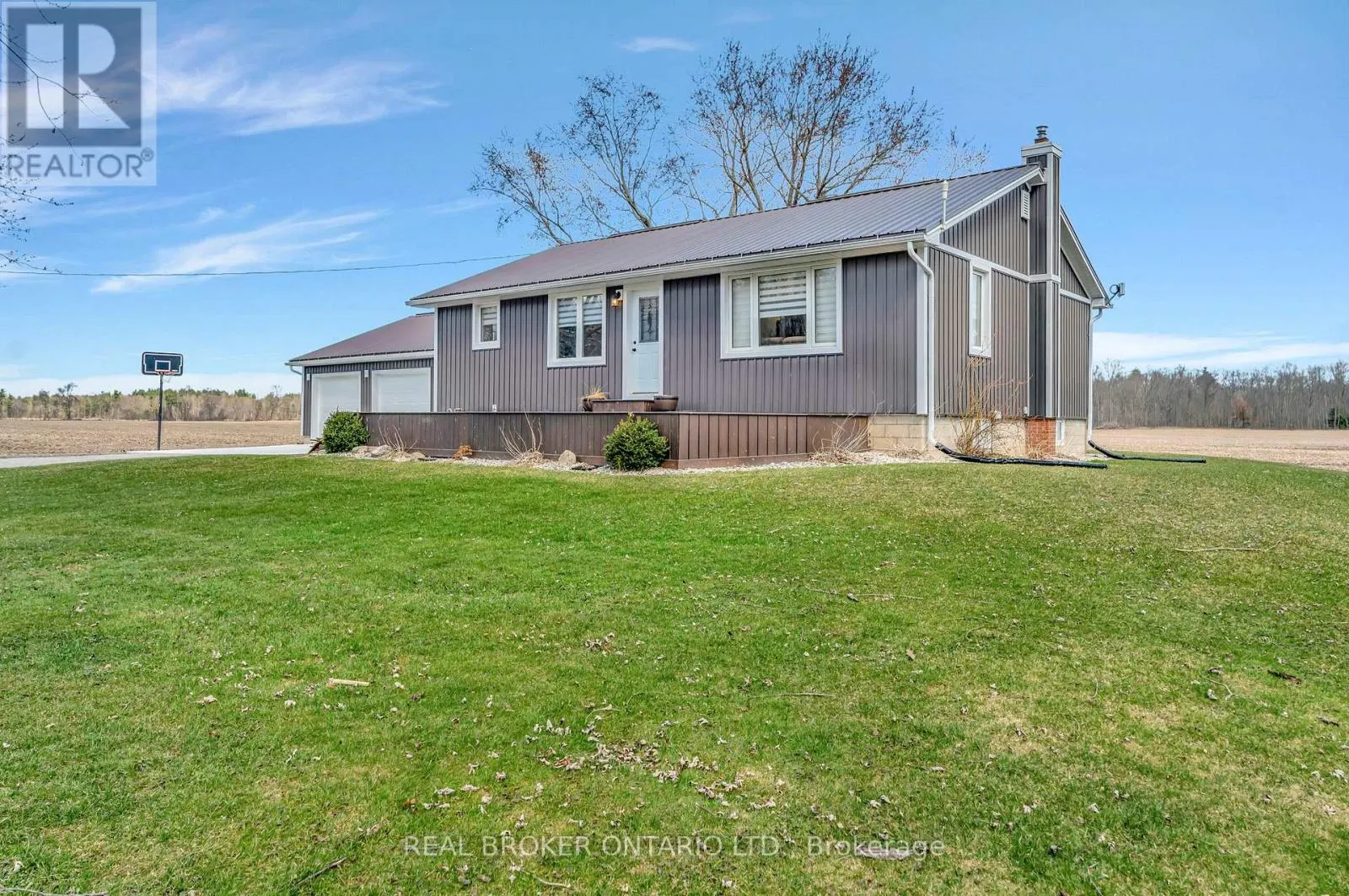 1684 HAZEN ROAD