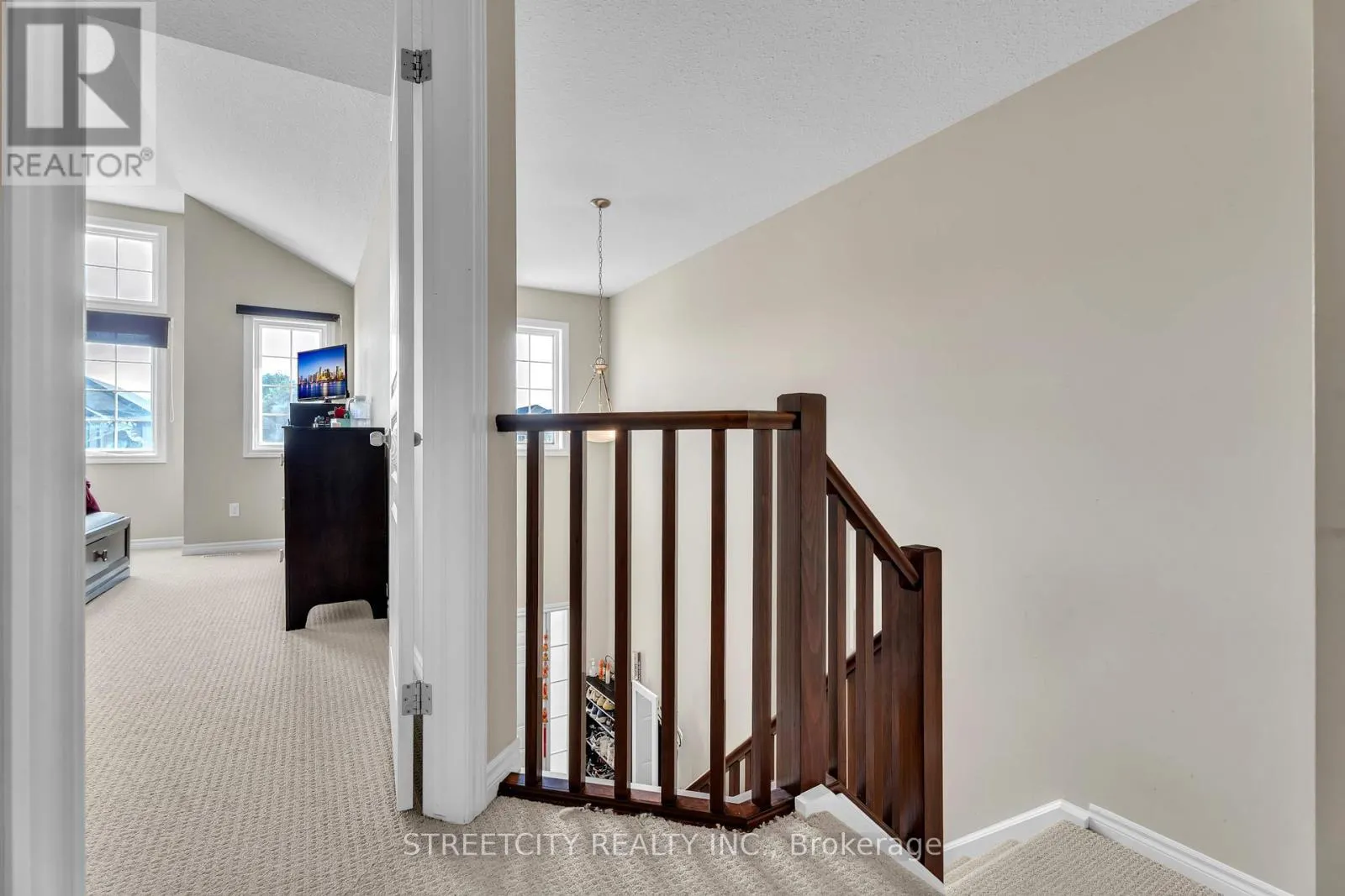 1189 SANDBAR STREET
