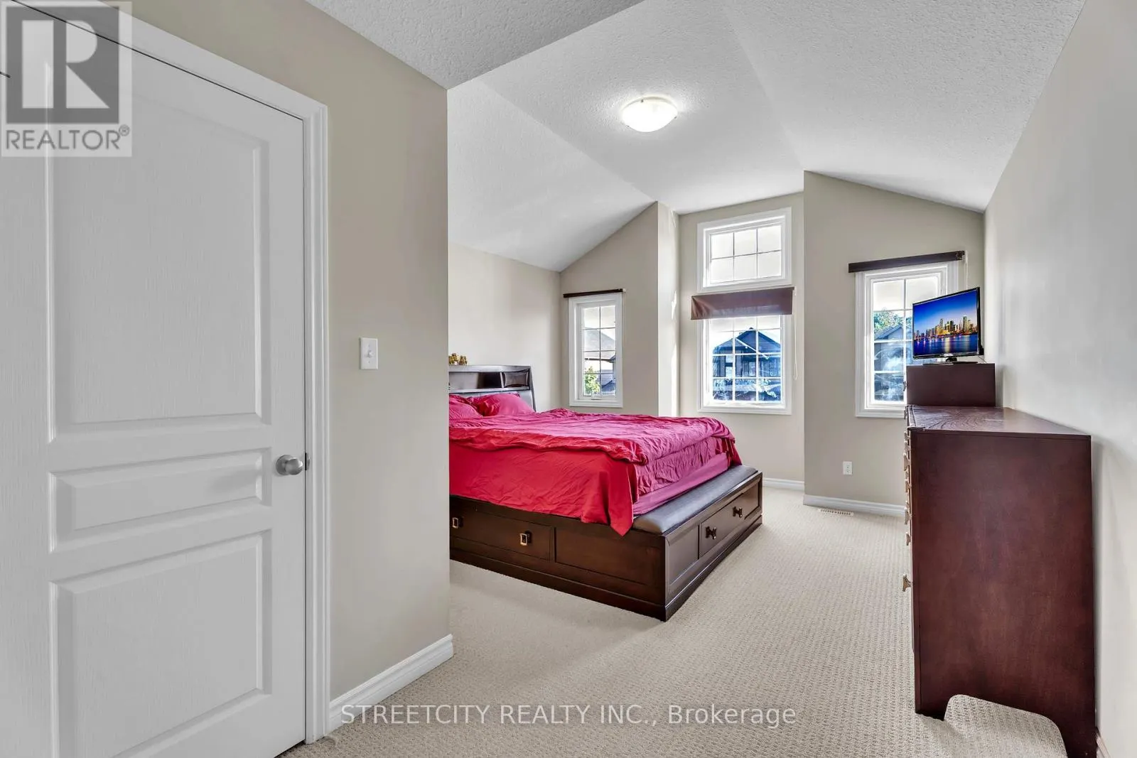 1189 SANDBAR STREET