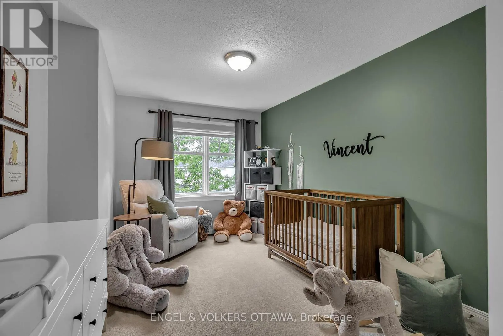 529 DEVONWOOD CIRCLE