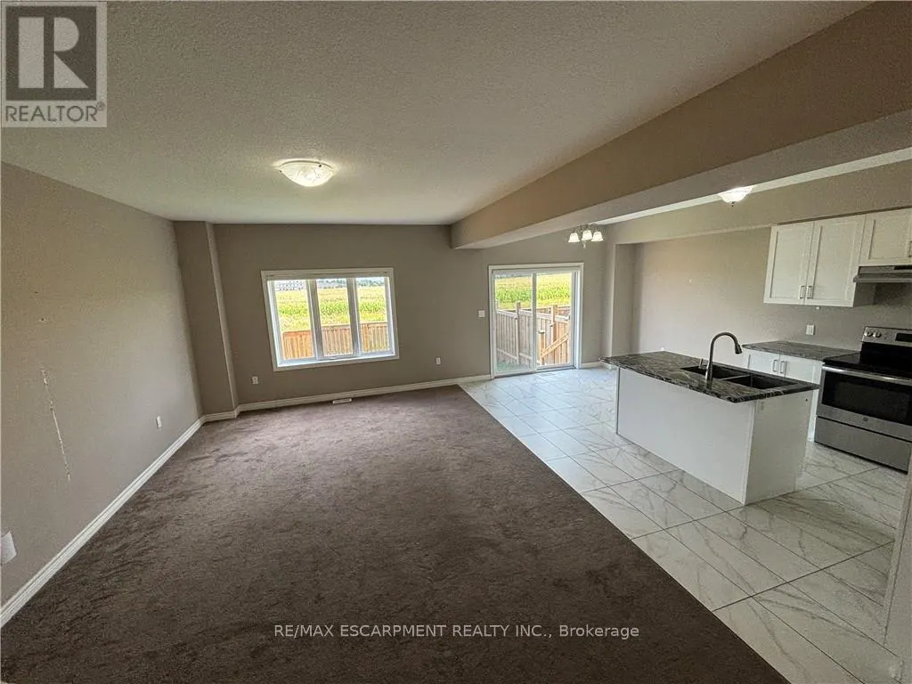 43 - 120 VINEBERG DRIVE