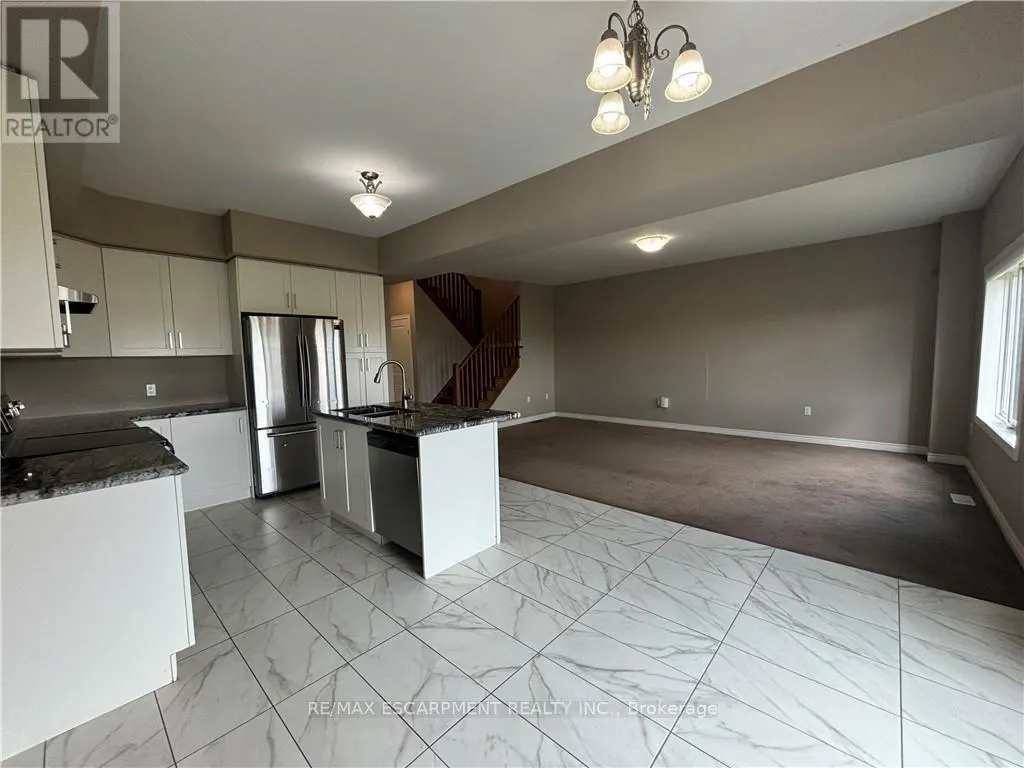 43 - 120 VINEBERG DRIVE