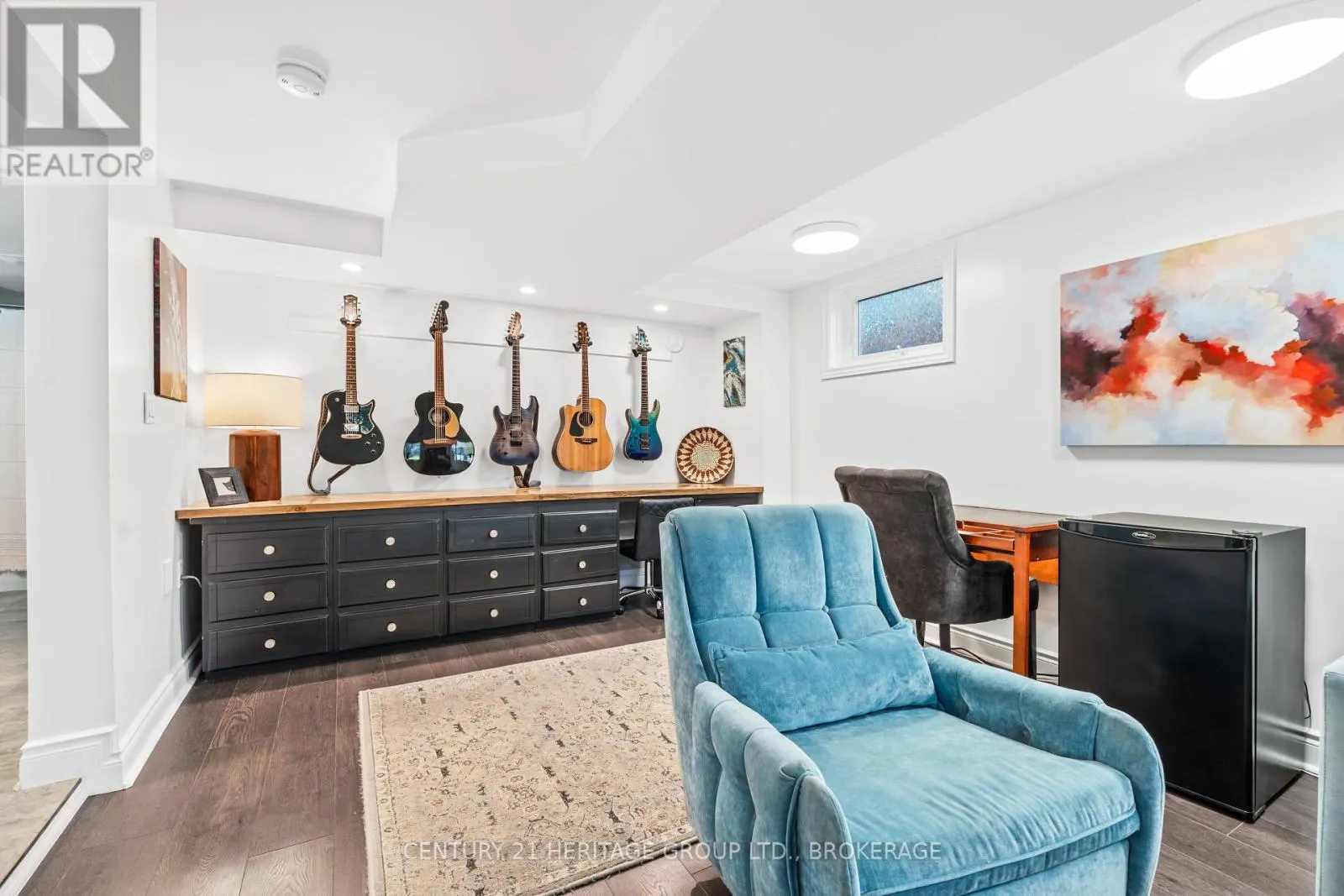 931 MILFORD DRIVE