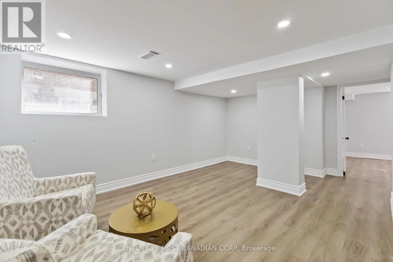 122 WINDSOR CRESCENT