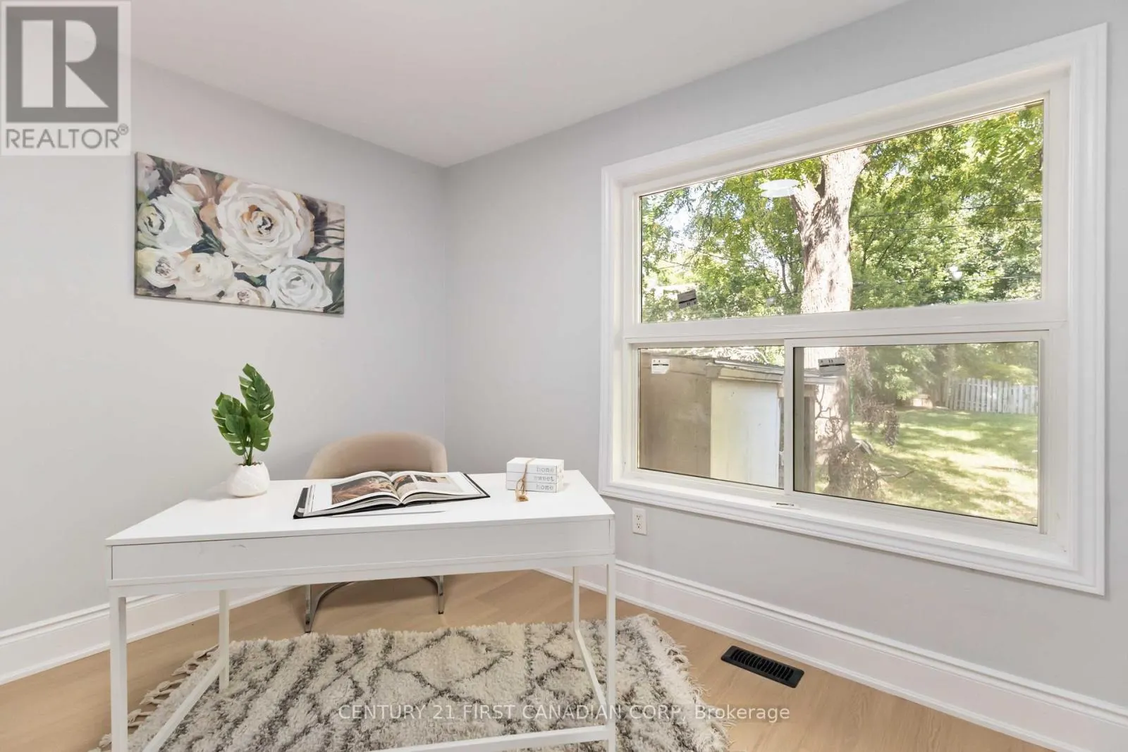 122 WINDSOR CRESCENT