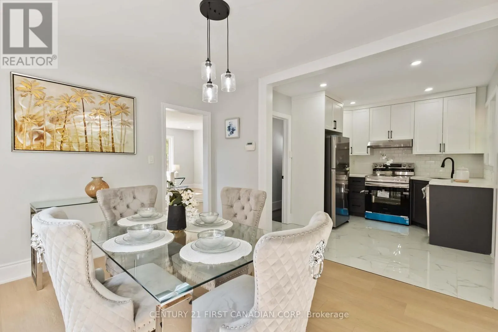122 WINDSOR CRESCENT