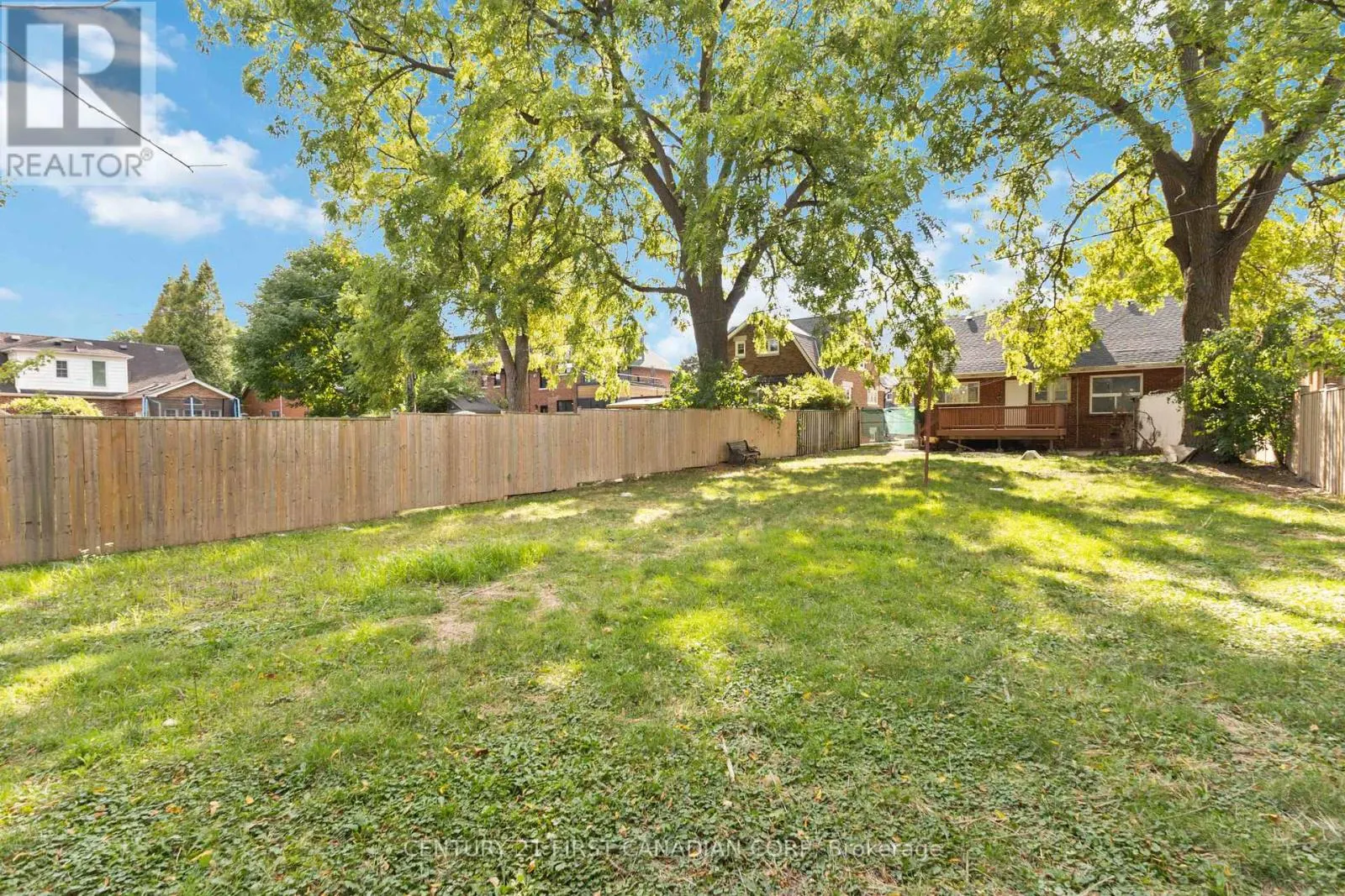 122 WINDSOR CRESCENT