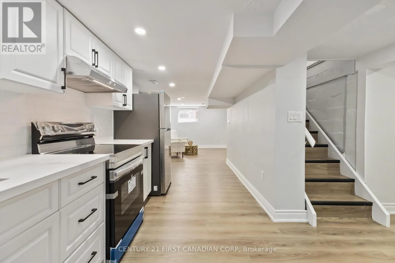 122 WINDSOR CRESCENT