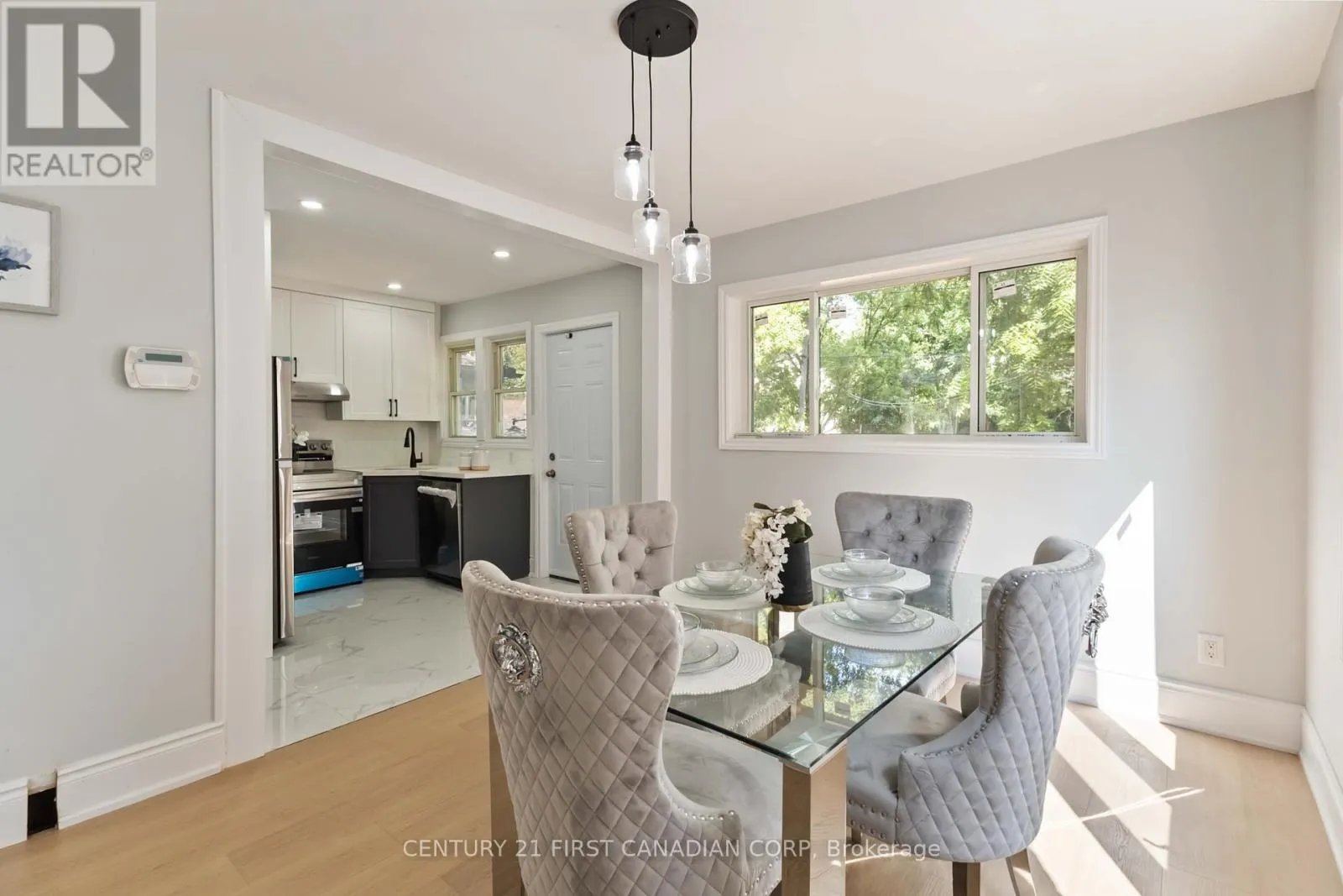 122 WINDSOR CRESCENT