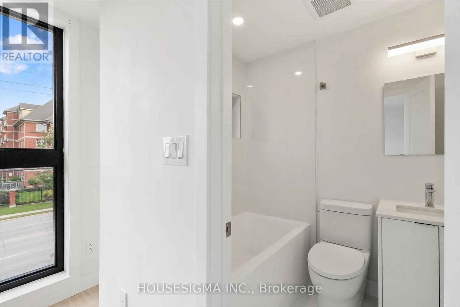 302 - 7277 WILSON CRESCENT