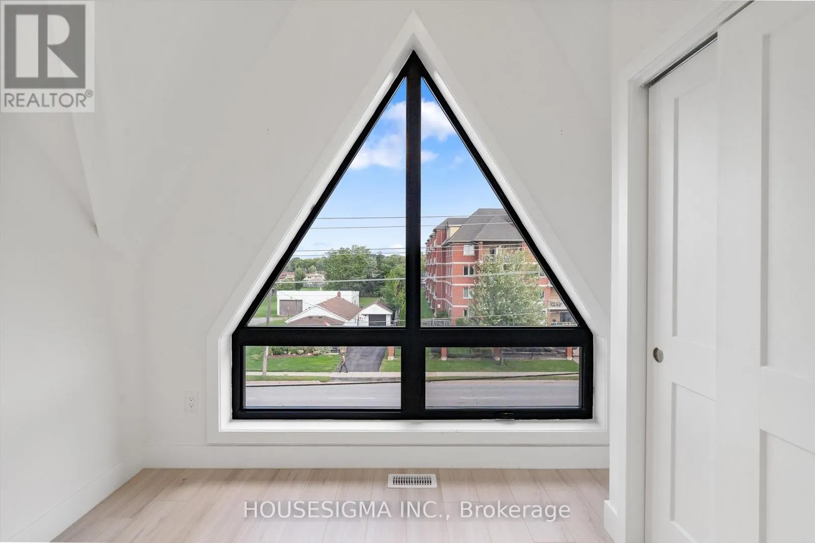 302 - 7277 WILSON CRESCENT