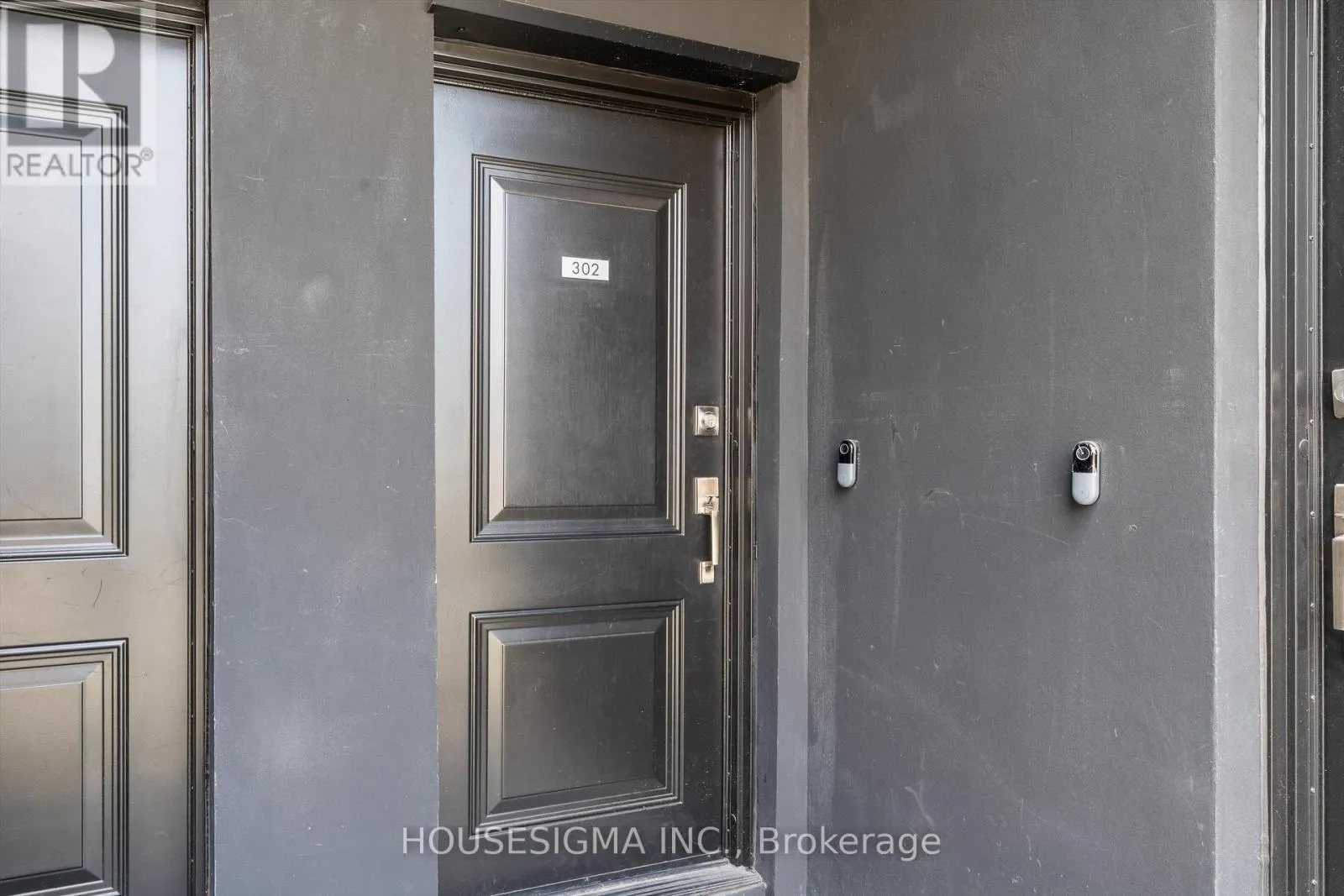 302 - 7277 WILSON CRESCENT