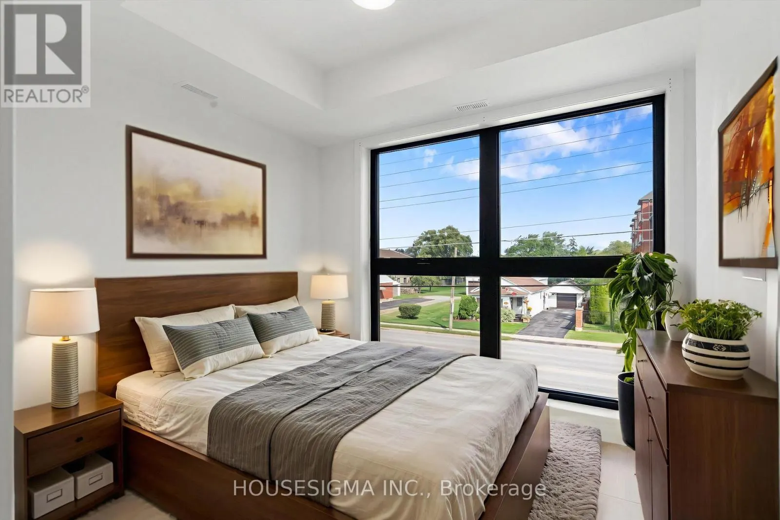 302 - 7277 WILSON CRESCENT