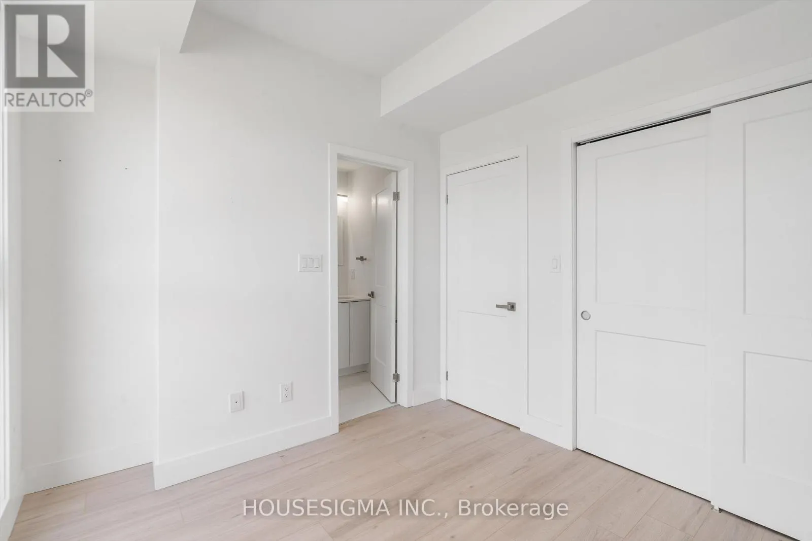 302 - 7277 WILSON CRESCENT