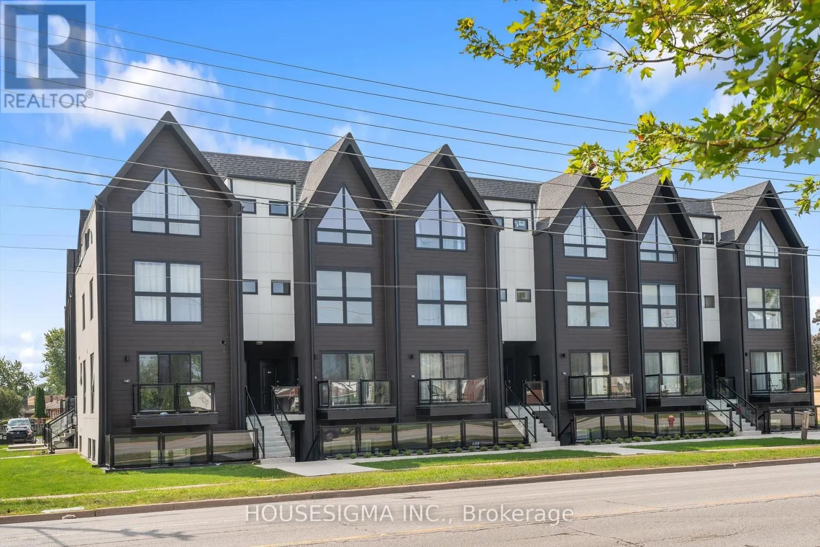 302 - 7277 WILSON CRESCENT