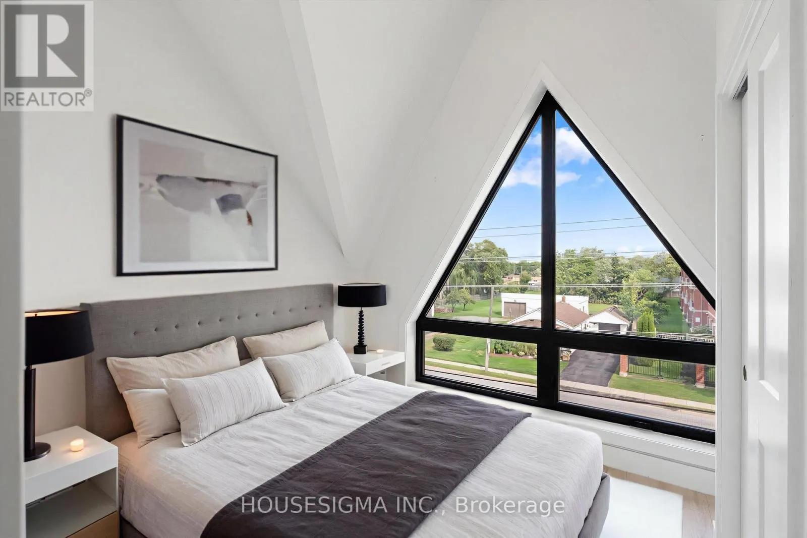 302 - 7277 WILSON CRESCENT