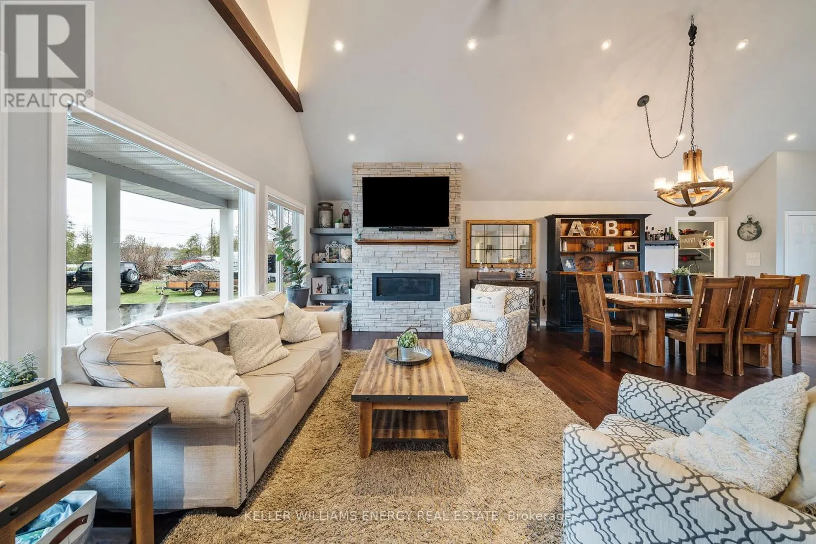 20 LAGOON DRIVE