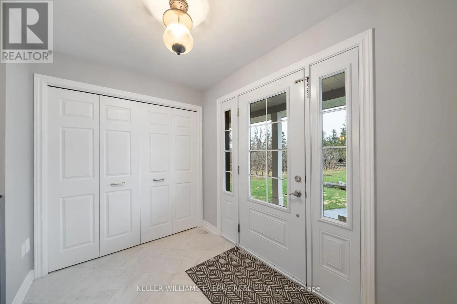 20 LAGOON DRIVE