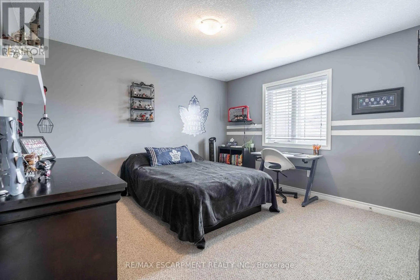 27 PURNELL DRIVE