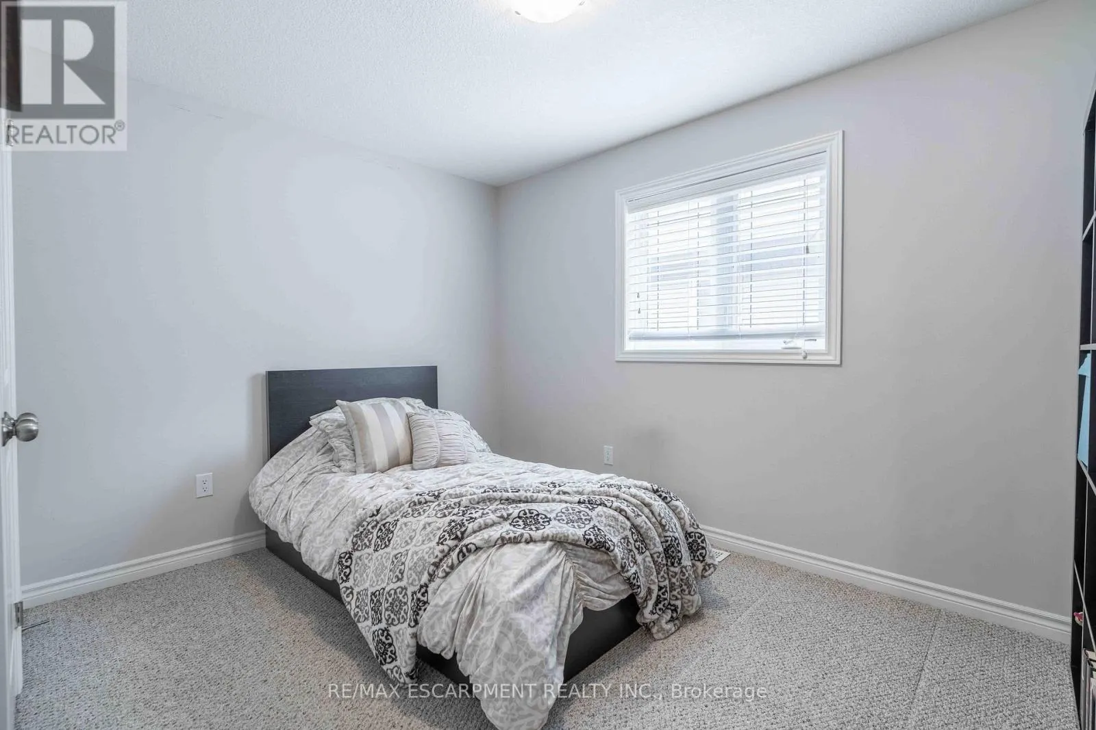 27 PURNELL DRIVE